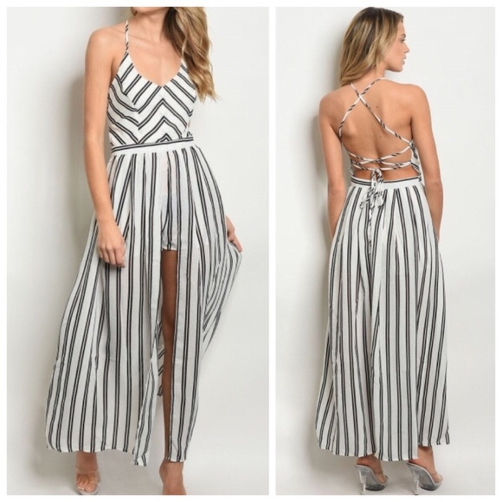 2XHOST PICK *LAST ONE! Medium Lace Up Romper NWT